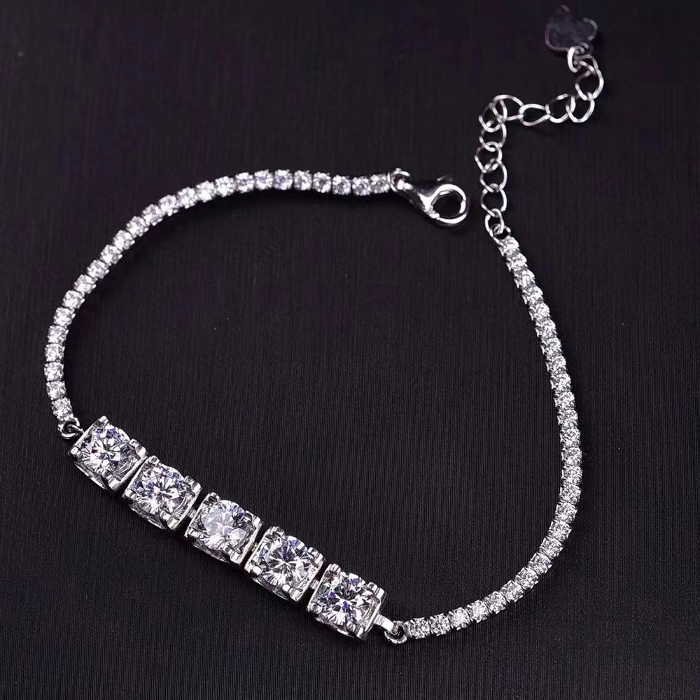 Affordable Women’s Classic Moissanite Diamond Minimalistic Tennis Bracelet